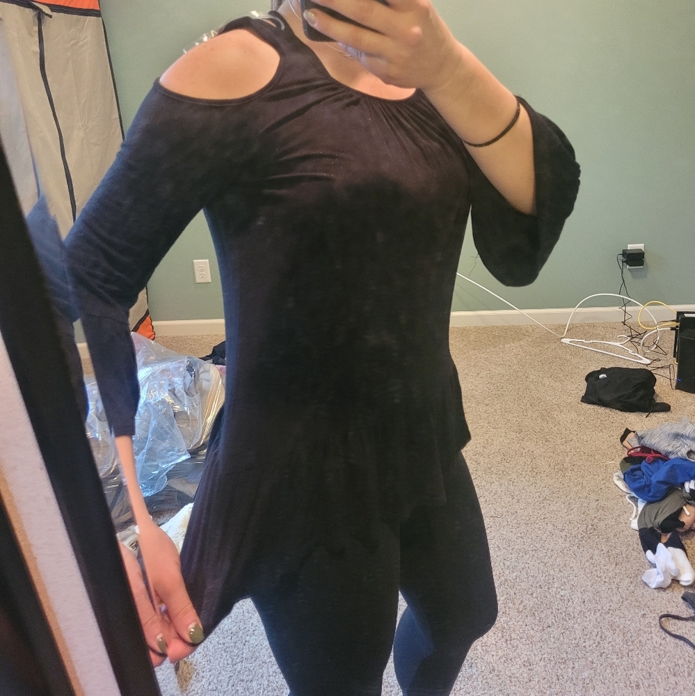Cold shoulder top